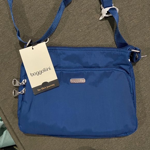 Baggallini Bags Baggallini Joey Large Crossbody Blue Poshmark
